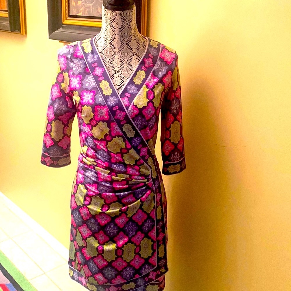 Gretchen Scott  dress